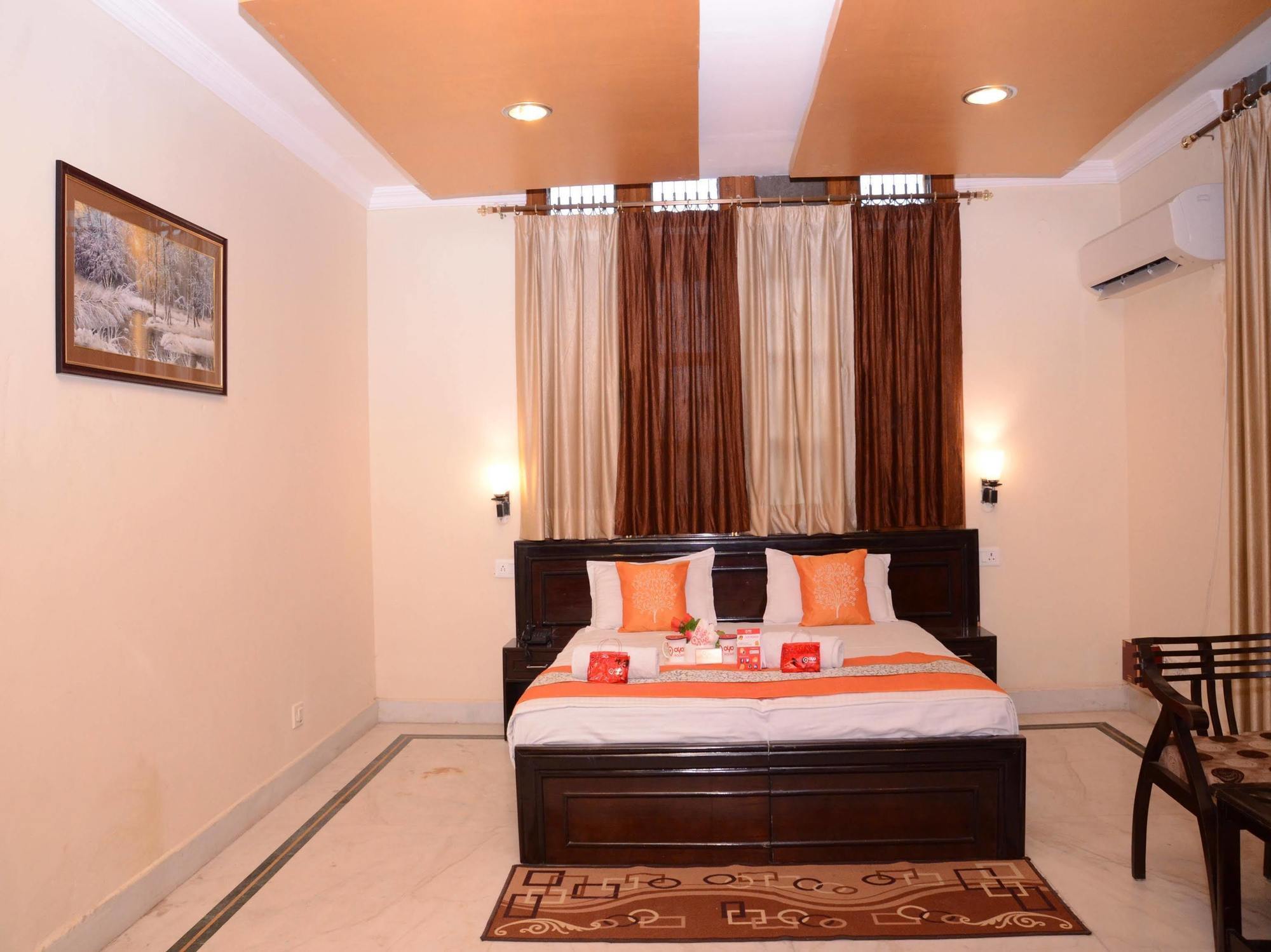 Oyo Near Jaipuria School Hotel